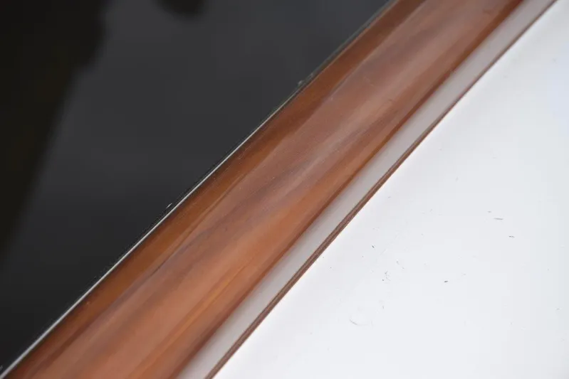 43' Jim Smith Walkaround Yacht Photos Pics Faux finished toe railing