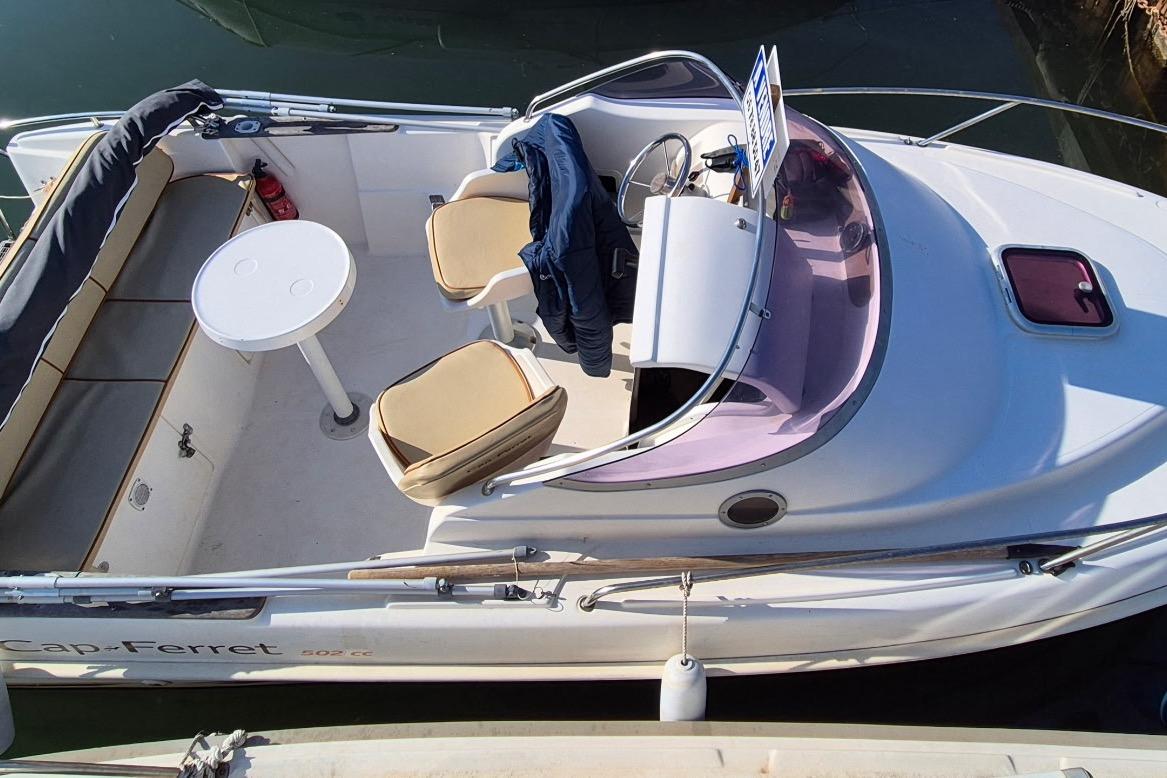 2011 B2 Marine 502 cc