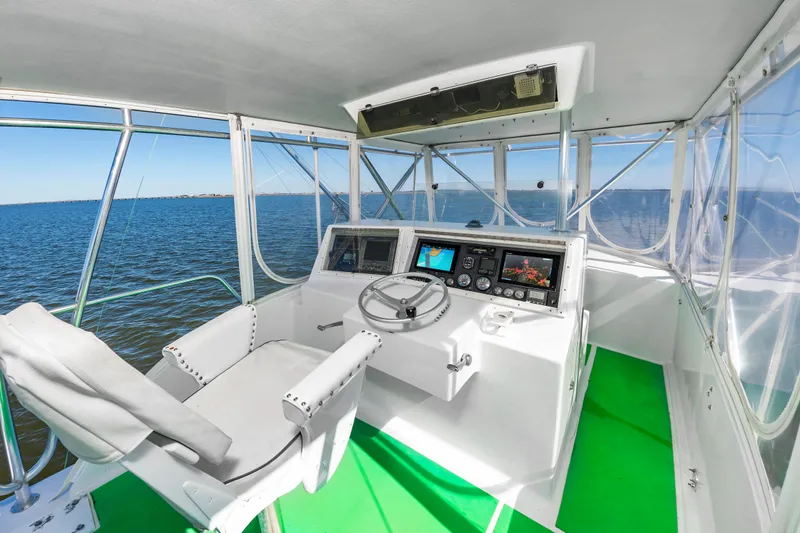 Predator Yacht Photos Pics 