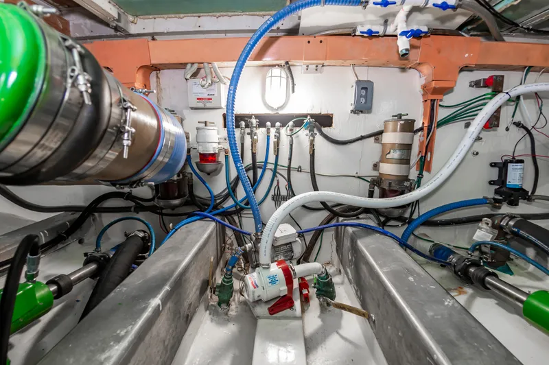 Predator Yacht Photos Pics 