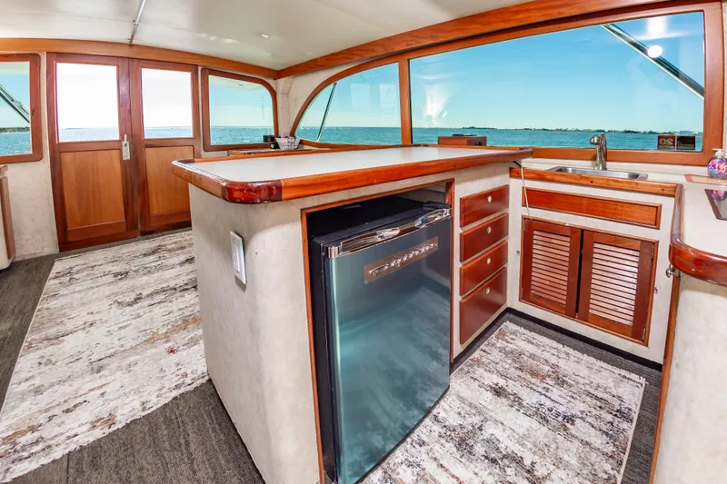 Predator Yacht Photos Pics 