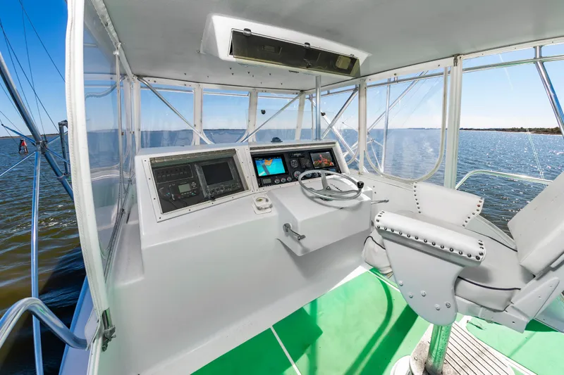 Predator Yacht Photos Pics 