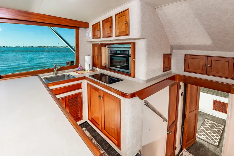 Predator Yacht Photos Pics 