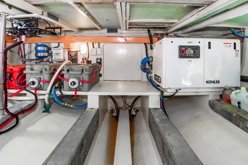 Predator Yacht Photos Pics 