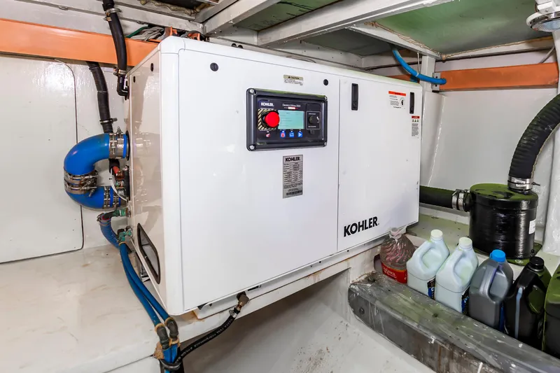 Predator Yacht Photos Pics 