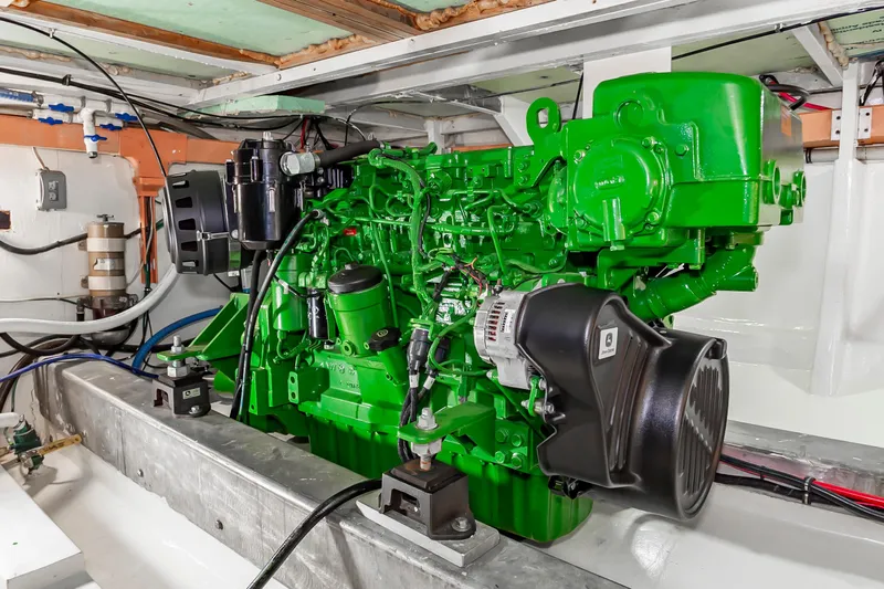 Predator Yacht Photos Pics 