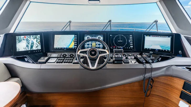 Cosa Bella Yacht Photos Pics 