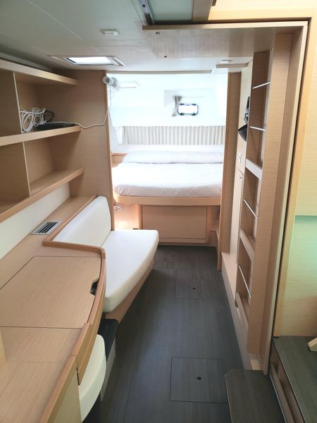 2017 Lagoon 42