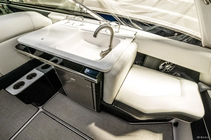 He Gone Yacht Photos Pics 