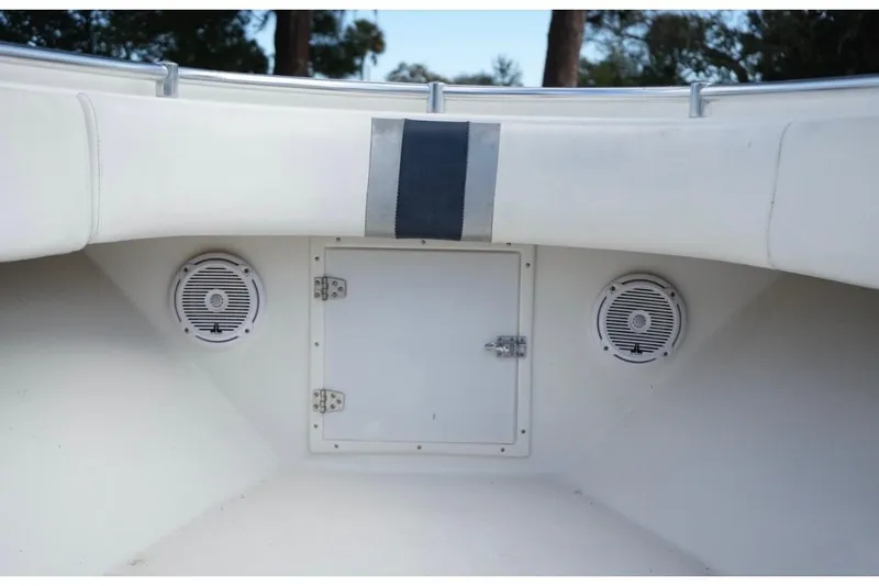  Yacht Photos Pics 2000 Contender 36 Open boat interior with speakers and storage compartment.