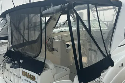 Rinker 342 Fiesta Vee
