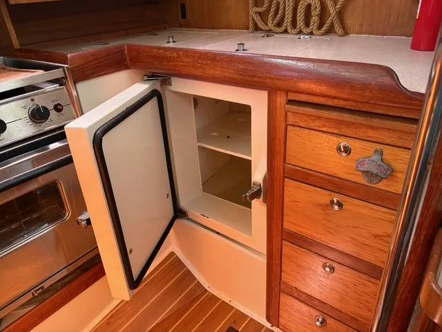 Stella Maris Yacht Photos Pics 