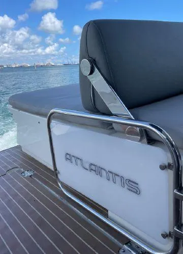  Yacht Photos Pics Azimut Atlantis 43 yacht, 2012 model, cruising on open water under a clear sky.