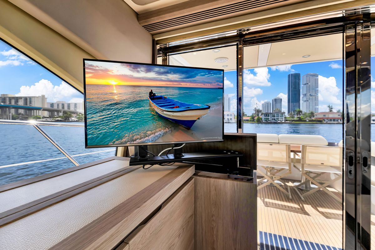 2016 Azimut 55 