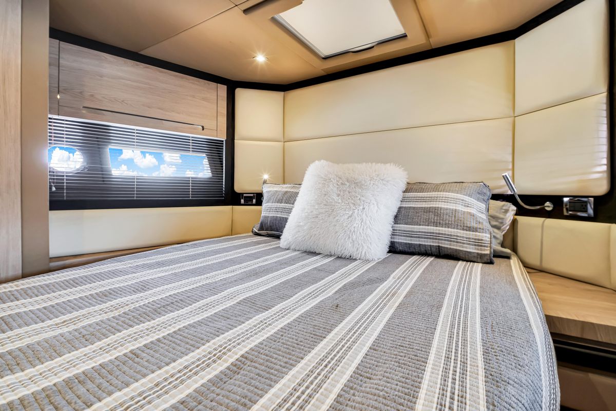 2016 Azimut 55 