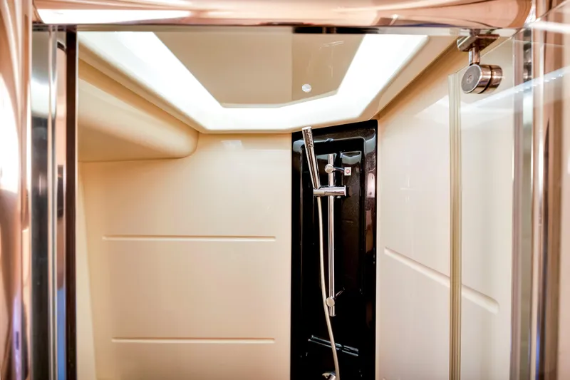 Ey IV Yacht Photos Pics 