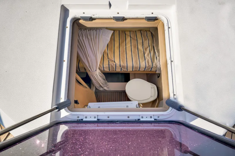 Ey IV Yacht Photos Pics 