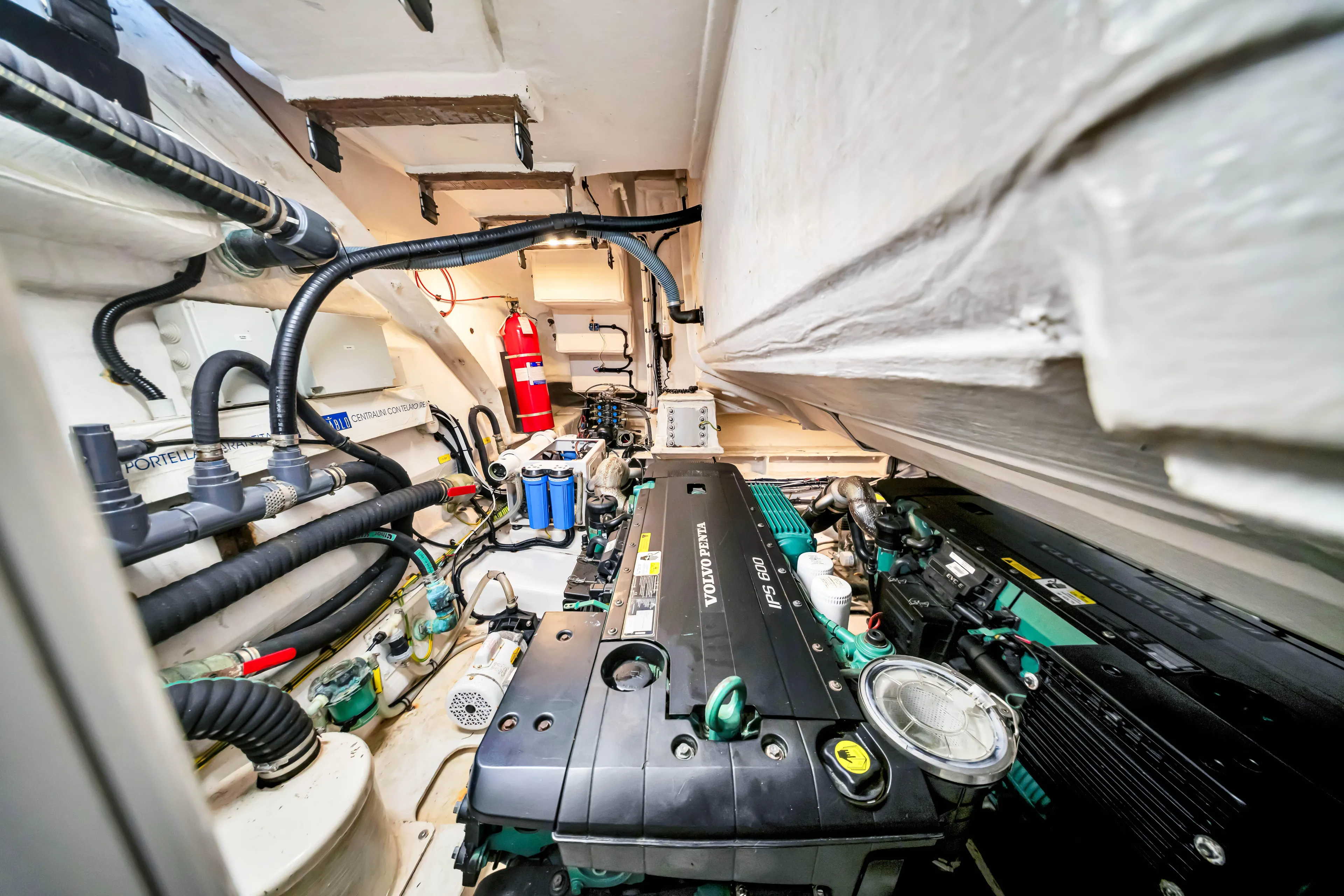 Ey IV Yacht Photos Pics 