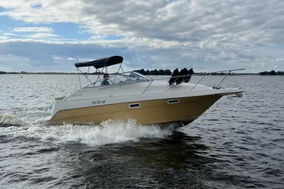 1996 Maxum 2400 SCR