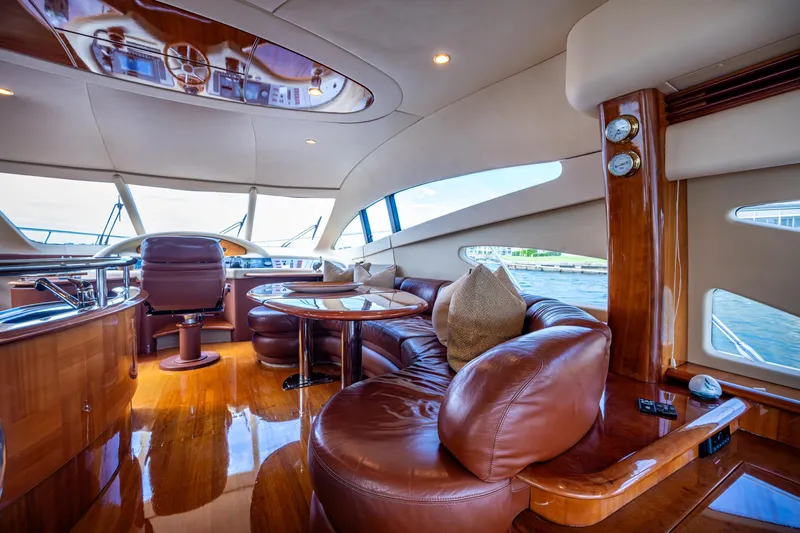 To Life! Yacht Photos Pics 