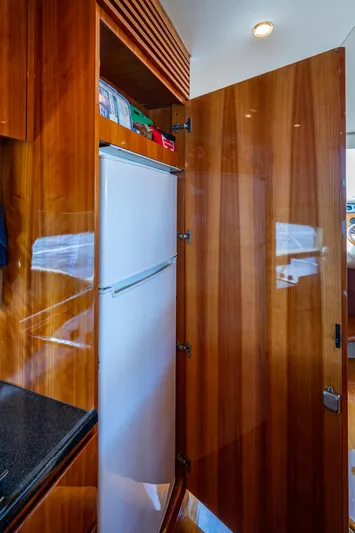 To Life! Yacht Photos Pics 