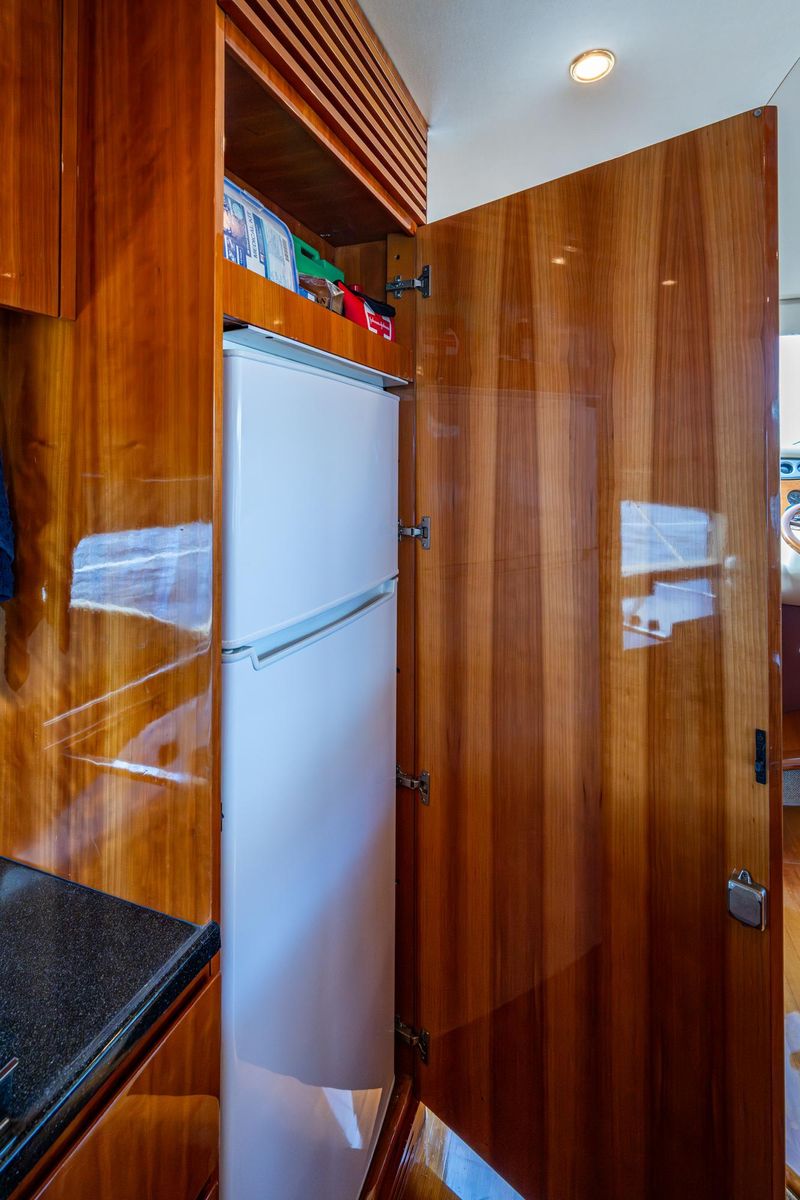 2005 Azimut 62 