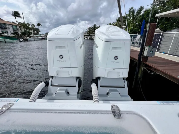 Never Satisfied Yacht Photos Pics 