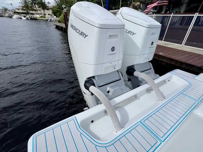 Never Satisfied Yacht Photos Pics 