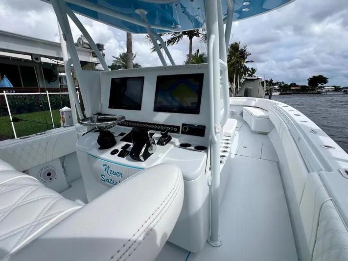 Never Satisfied Yacht Photos Pics 