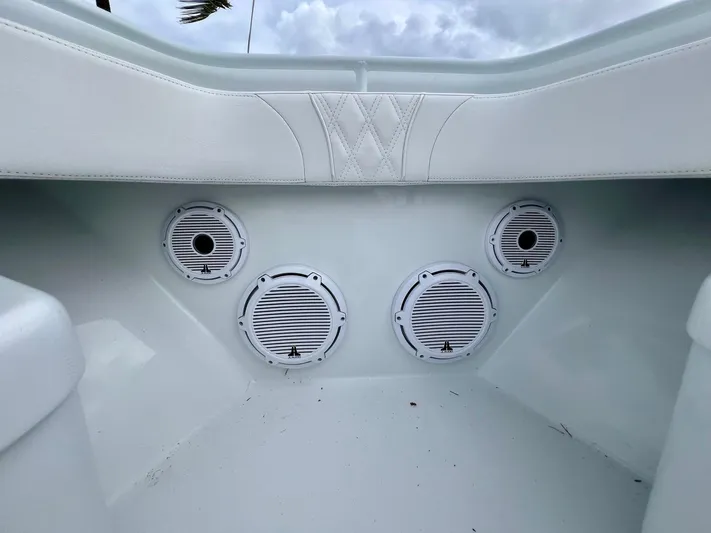 Never Satisfied Yacht Photos Pics 