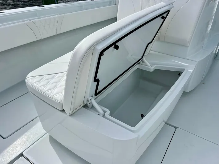 Never Satisfied Yacht Photos Pics 