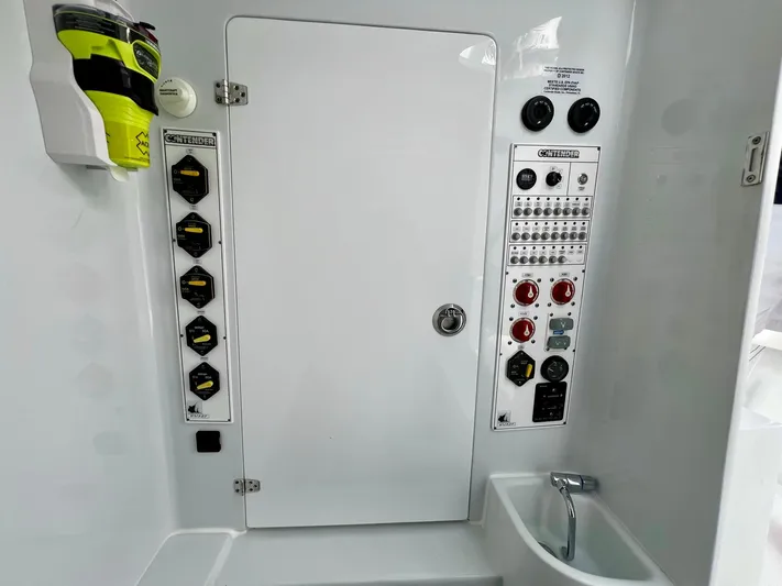 Never Satisfied Yacht Photos Pics 