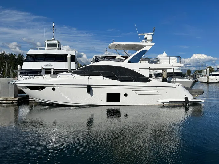 Skye Yacht Photos Pics Skye at Dock
