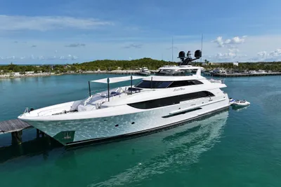 Westport Raised Pilothouse Motoryacht