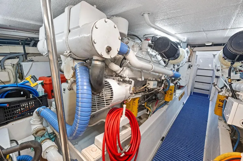 Endurance Yacht Photos Pics 