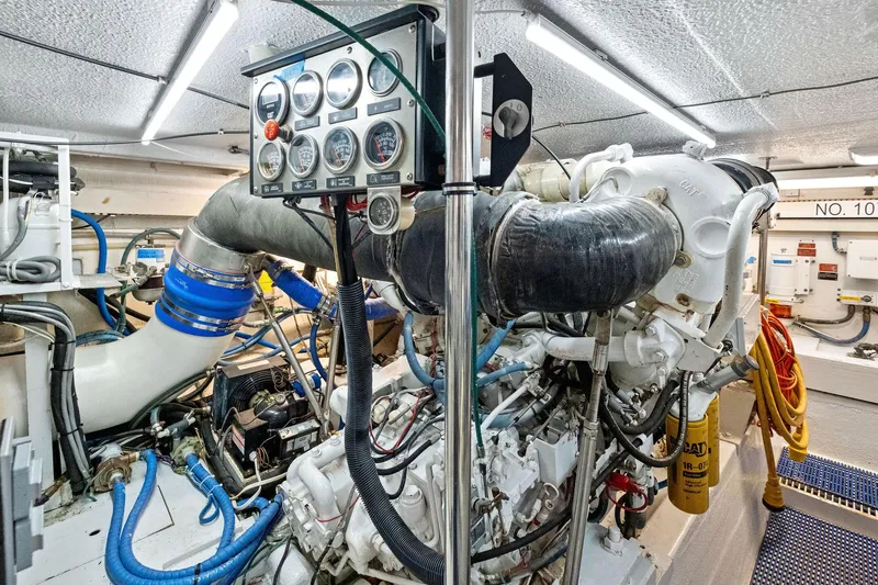 Endurance Yacht Photos Pics 