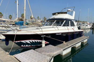 1990 Princess 330