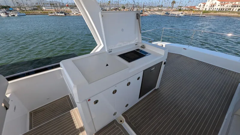 Hamlet Yacht Photos Pics 