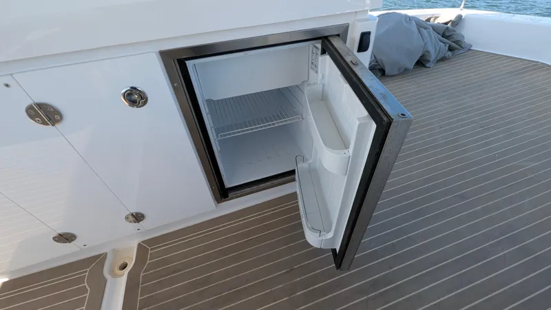 Hamlet Yacht Photos Pics 