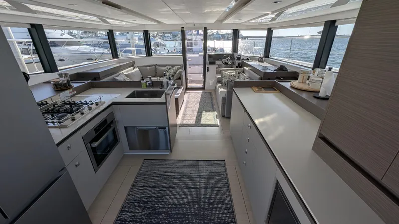 Hamlet Yacht Photos Pics 