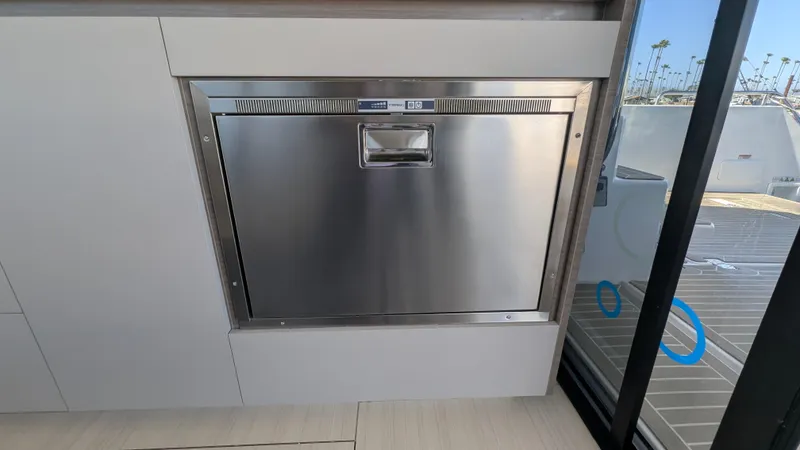 Hamlet Yacht Photos Pics 