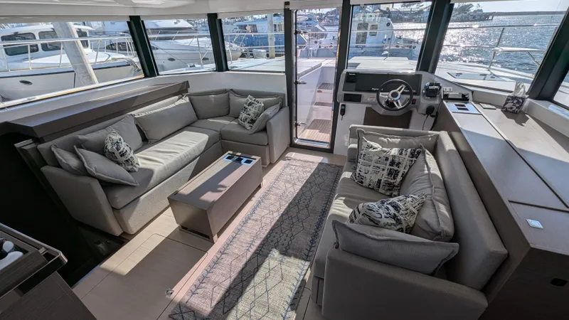 Hamlet Yacht Photos Pics 