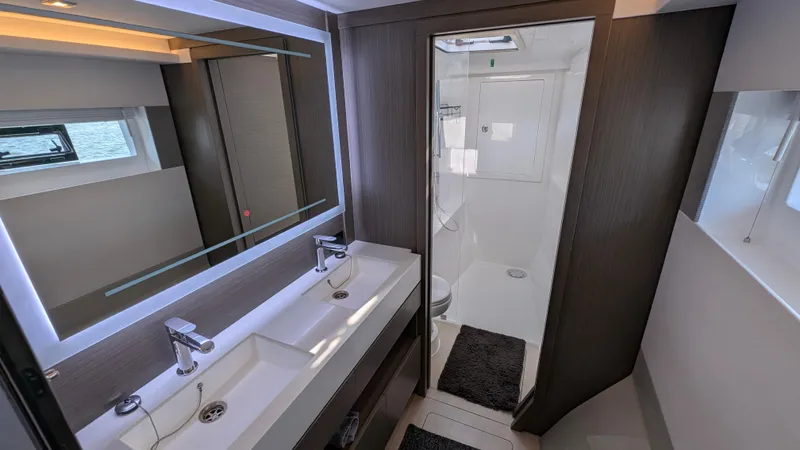 Hamlet Yacht Photos Pics 