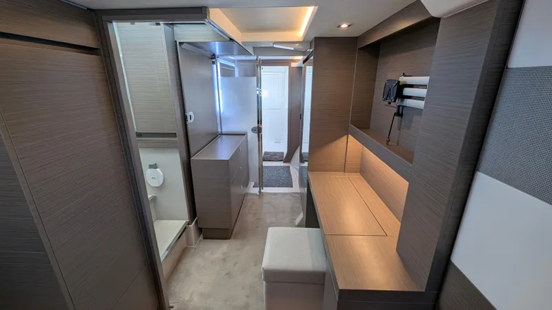 Hamlet Yacht Photos Pics 