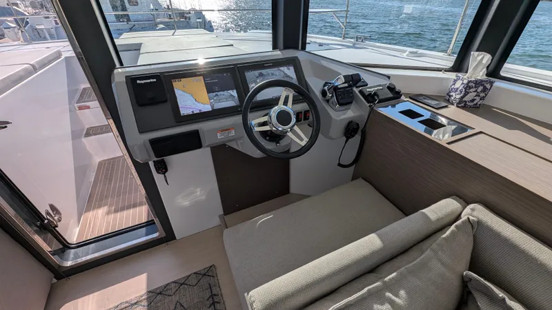 Hamlet Yacht Photos Pics 