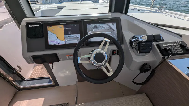 Hamlet Yacht Photos Pics 