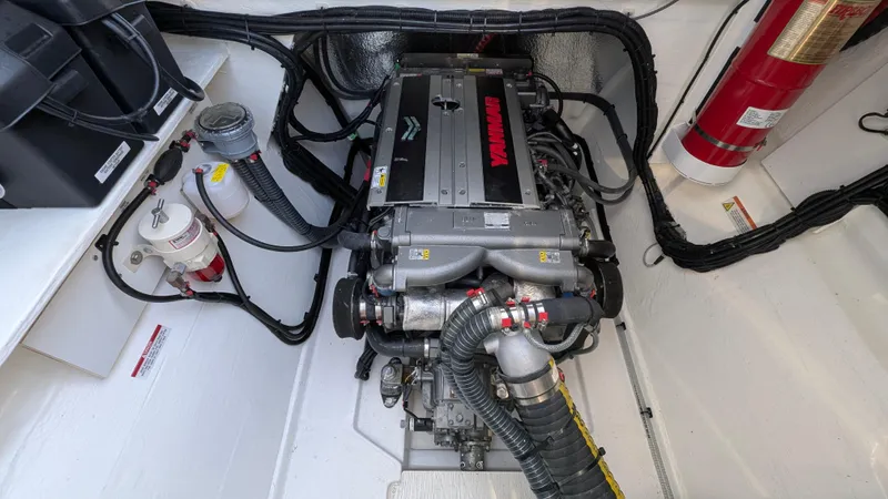 Hamlet Yacht Photos Pics 