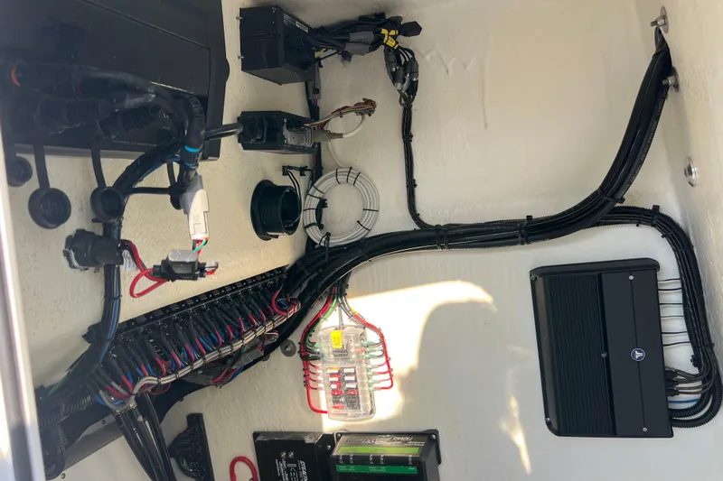  Yacht Photos Pics 2024 Andros Tarpon 26 boat wiring and electrical components in detailed view.