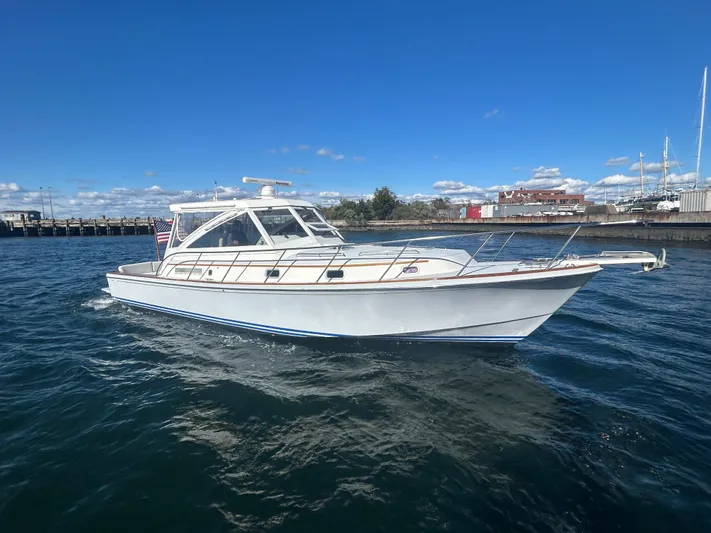 Esther Yacht Photos Pics 