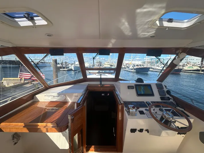 Esther Yacht Photos Pics 